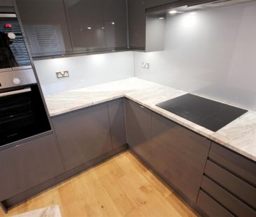 1 Bedroom Flat To Let - Photo 2