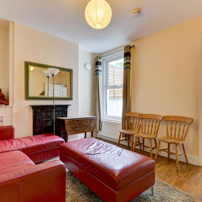 6 bedroom house to rent - Photo 1