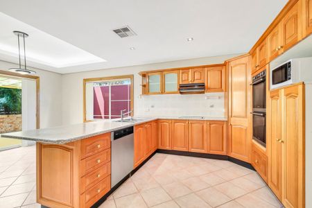 Sun-Filled, Two Level Four (4) Bedroom Family Home With A Large All Weather Private Entertainment Patio And Resort Style Pool, Ultra Convenient Locati - Photo 5