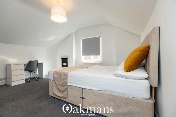 5 bedroom property to rent - Photo 1