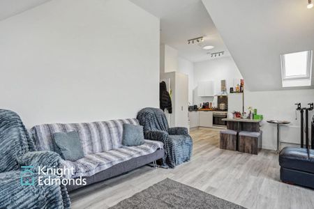 2 bedroom apartment to rent - Photo 3