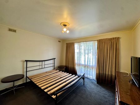 Comfortable Family Living in a Convenient Location - Photo 5