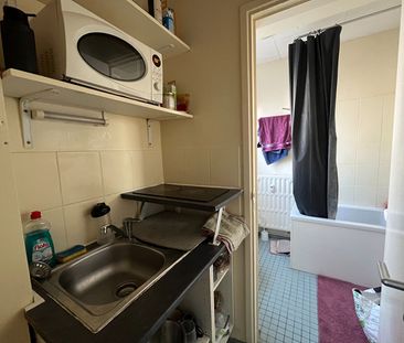 Location Appartement 1 pièce 19m² LILLE 59000 - Photo 4