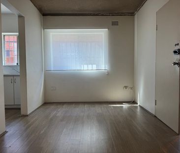 Rare Ground-Floor Unit Located in Cabramatta! - Photo 4