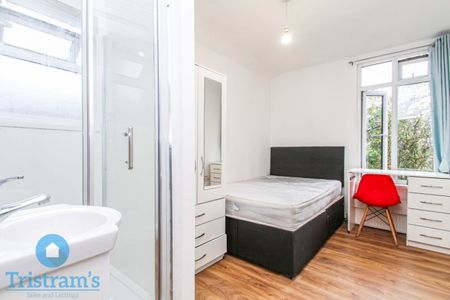 5 bed Semi-Detached House for Rent - Photo 3