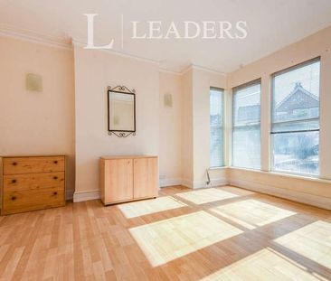 Harcourt Avenue, SS2 - Photo 1