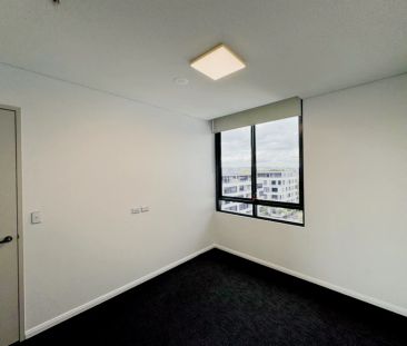 2 bed 2 bath - Photo 5