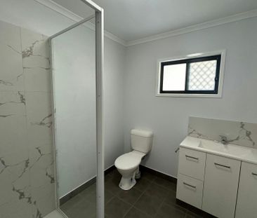 STYLISH 2 BEDROOM UNIT IN A PRIME LOCATION! - Photo 4