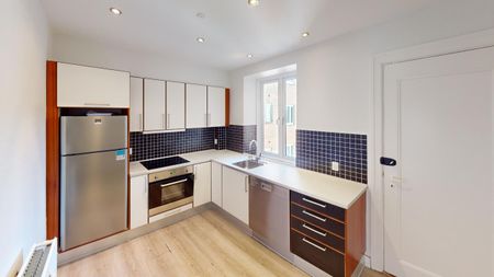 Delevenlig og renoveret lejlighed i centrum af Aalborg. - Photo 3