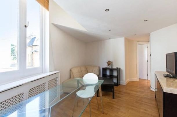 4 Bed Terraced House, Eliot Mews, NW8 - Photo 1