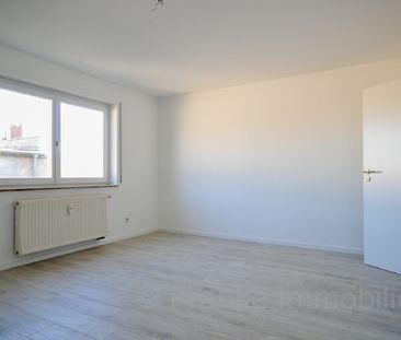 Heidenau - großzügige 2-Zi.-Wohnung mit EBK und Dachterrasse - Foto 1