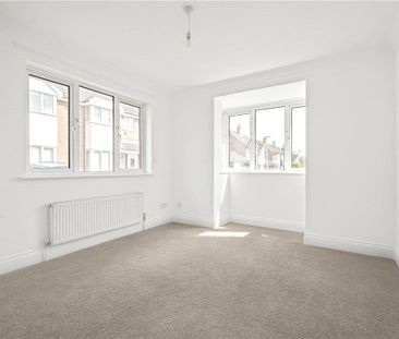 A two bedroom detached bungalow situated at the end of a cul-de-sac. - Photo 6