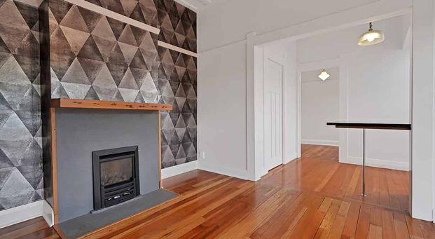 Mount Eden Stunner! - Photo 1