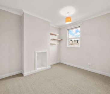 Nelson Road, Wimbledon, London, SW19 - Photo 3