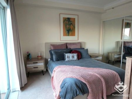 ADMIRALTY TOWERS ONE - 2 BEDROOMS â FURNISHED & CARPARK & RIVER VIEW - Photo 3