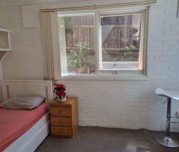 Doncaster East - Photo 4