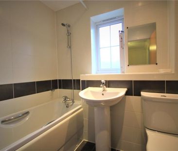 3 bedroom link detached house to rent - Photo 6