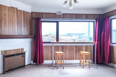 8A Queen Street, Burnie TAS 7320 - Apartment For Rent - $340 | Domain - Photo 2