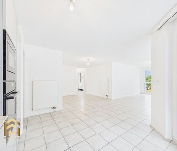 Helle 4.5 ZWG mit grossem Balkon, Bergblick und Garten - Foto 3