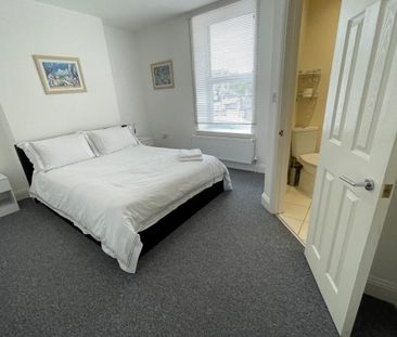 Lansdowne Road - Photo 5