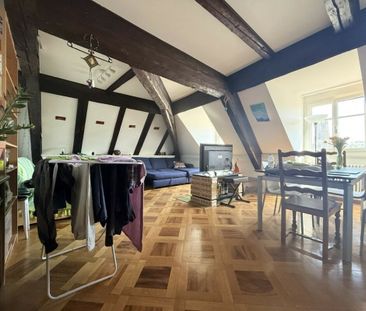 Logement atypique avec vue sur la cathédrale - Photo 2