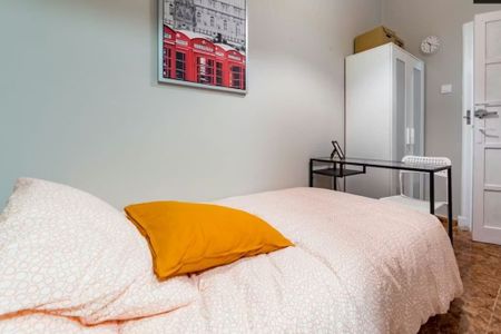 Calle Marqués de Zenete, Valencia, Valencian Community 46007 - Photo 2