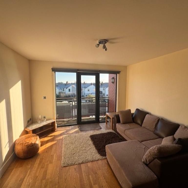 2 bedroom flat to rent - Photo 1