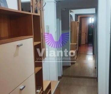 Închiriez apartament 3 camere - Photo 5