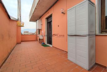 Luminoso appartamento arredato solo di cucina