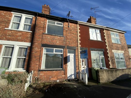 Lawrence Place, Newark, Notts, NG24 - Photo 1