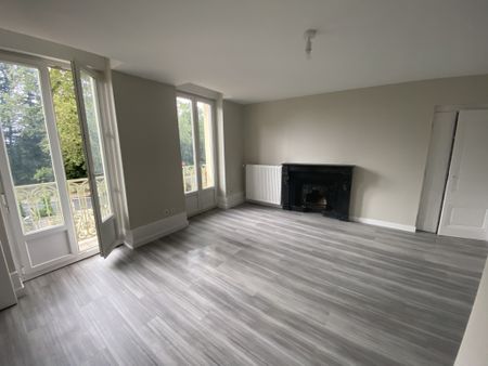 Location Appartement 2 pièces 62m² LE CREUSOT 71200 - Photo 3