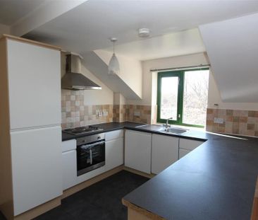 2 bedroom flat to rent - Photo 4