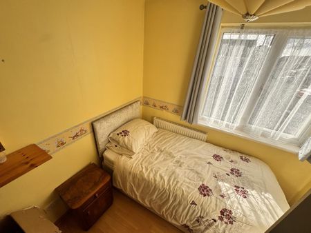 4 bedroom detached house to rent - Photo 3