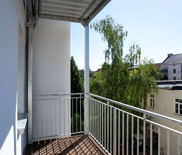 Sanierte 2-Zimmer-Wohnung mit moderner Einbauküche und Balkon in Le... - Photo 3