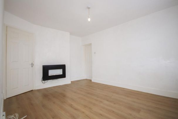 2 bedroom maisonette to rent - Photo 1