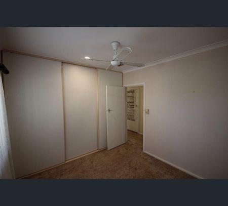 1064 Caratel Street, North Albury, NSW 2640 - Photo 5