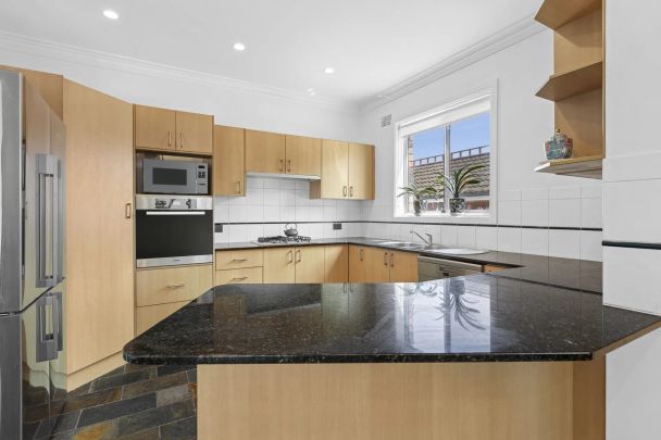 Tranquil Coastal Home on Collaroy Plateau - Photo 1