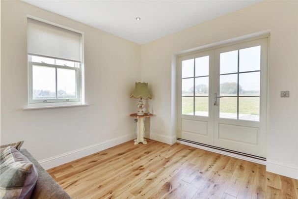 4 bedroom House To Let - Photo 1