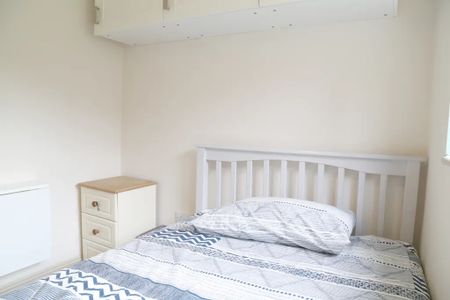 Royal Canal Terrace, Dublin - Photo 3