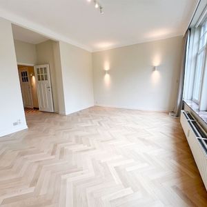 Appartement te huur in Ukkel voor € 1.200 met 1 slaapkamer - Photo 2