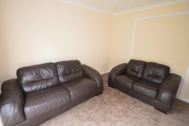 4 bedroom detached house to rent - Photo 1