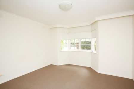 1/94 Princess Street, Kew VIC 3101 - Photo 2