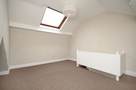 Upper Valley Road, Meersbrook, Sheffield, S8 9HB - Photo 3