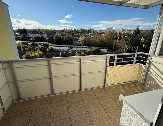 Optimale Raumaufteilung! Schöne 4-Raum-Wohnung mit Balkon - Photo 1