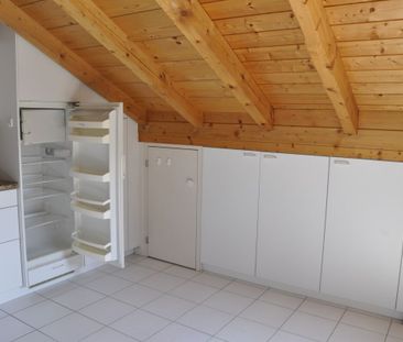 Dachzimmerwohnung mit viel Privatsphäre - Photo 2