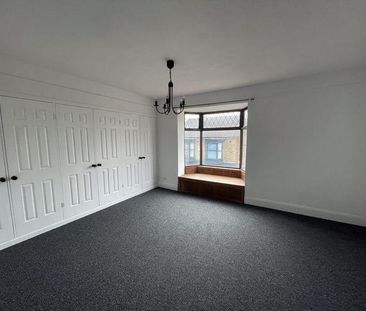 2 bedroom property to rent - Photo 2