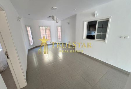 UPGRADED 5BR MAIDS PRIVATE GARDEN SHARED POOL GYM - Photo 2