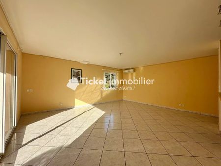 Maison de plain pied T4 111m2 sur parcelle de 813m2 - Photo 2