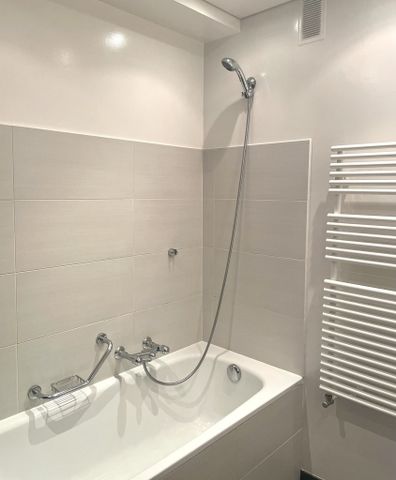 Bel appartement en plein coeur de la Vieille-Ville - Photo 4