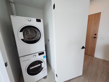 For Lease - 2495 Eglinton Avenue Unit# 806, Mississauga, Ontario - Photo 4